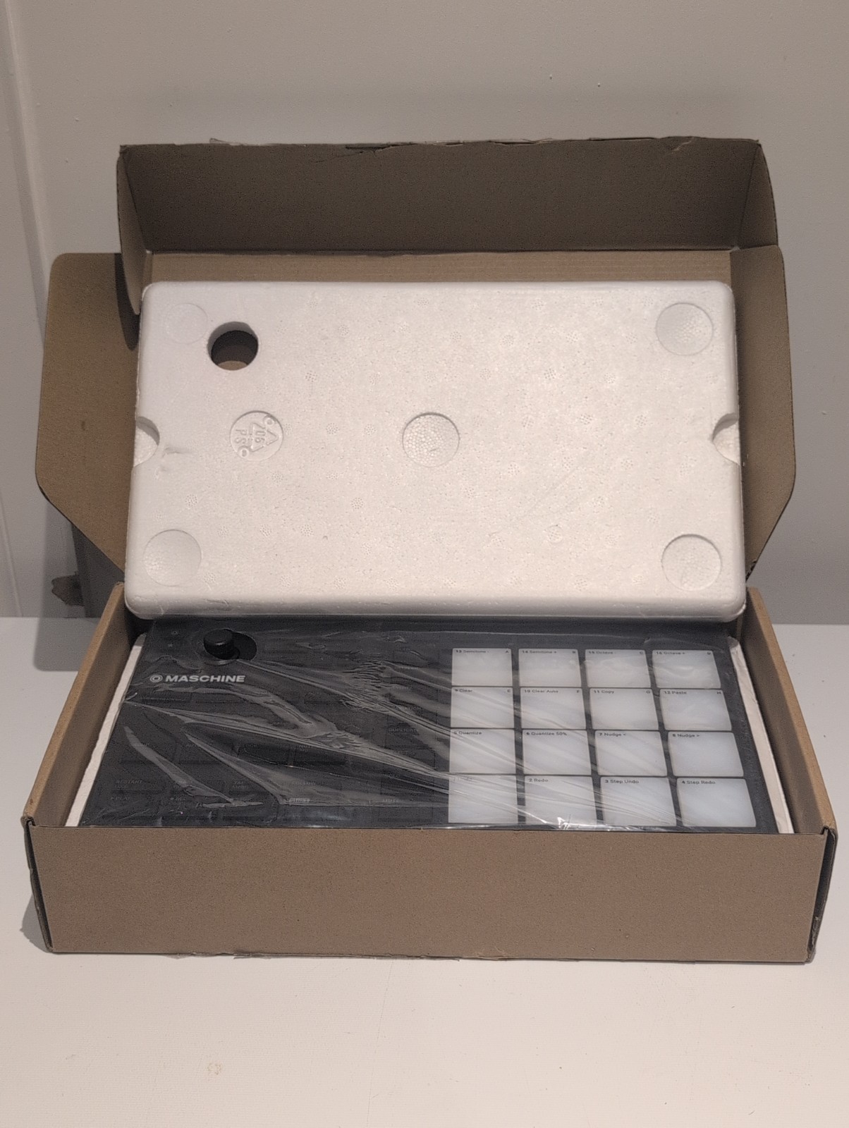 Native Instruments Maschine Mikro MK3, No Software Included