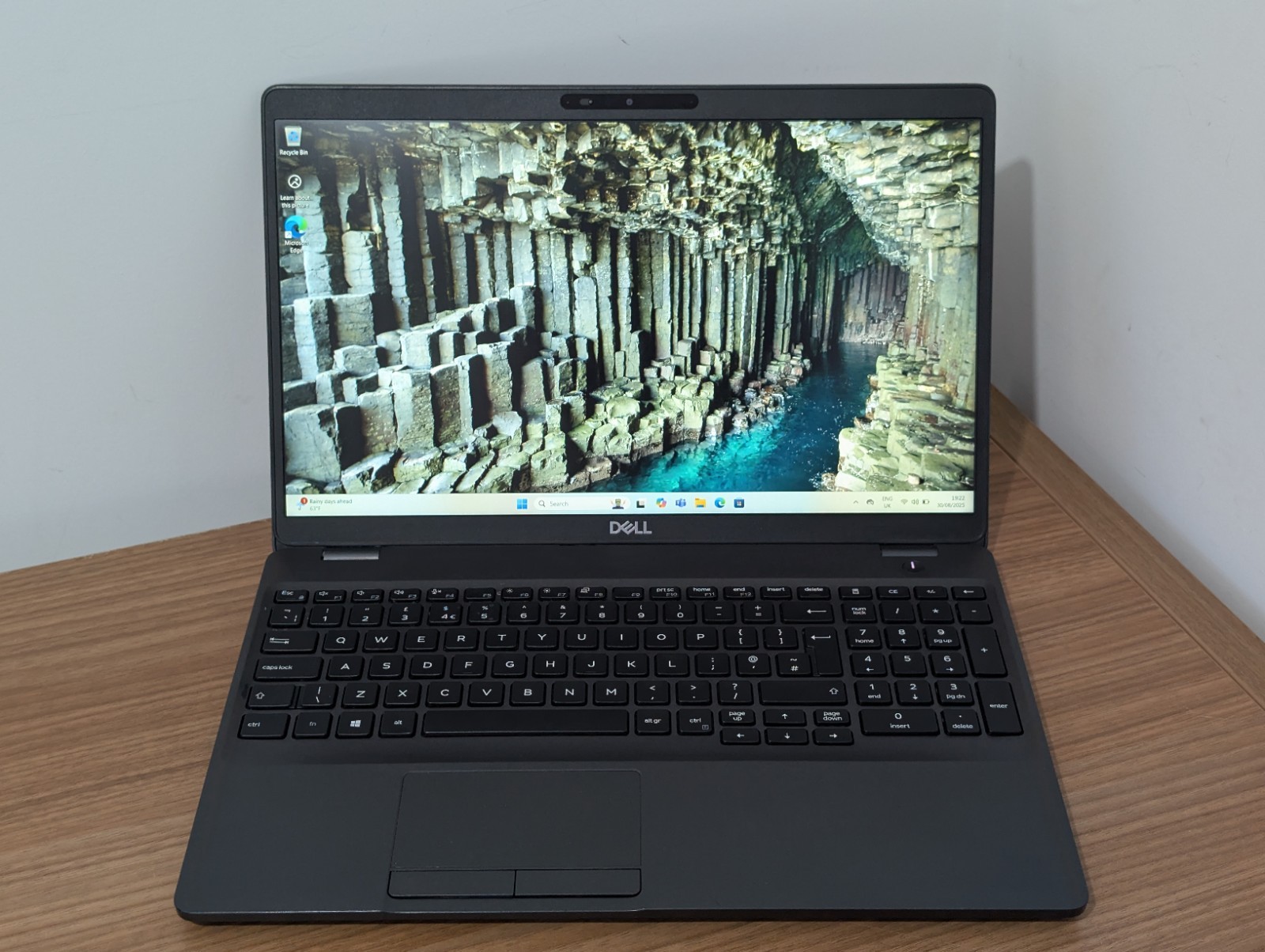 Dell Latitude 15 5500 i7-8665U QUAD Core 16GB RAM 1TB SSD Windows 11 Pro + BAG