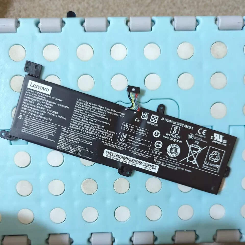 Genuine L16L2PB3 L17L2PF1 Battery for Lenovo Ideapad 320 520 S145 V15 V145 V320