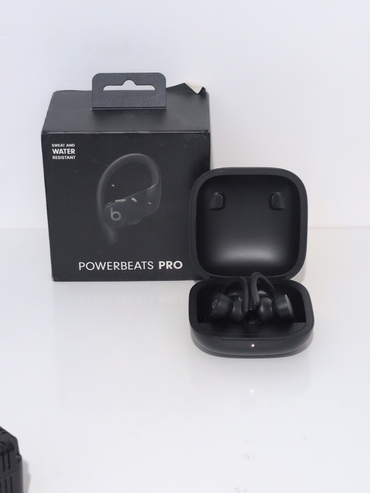 GENUINE BEATS POWERBEATS PRO WIRELESS BLUETOOTH IN-EAR SPORTS APPLE