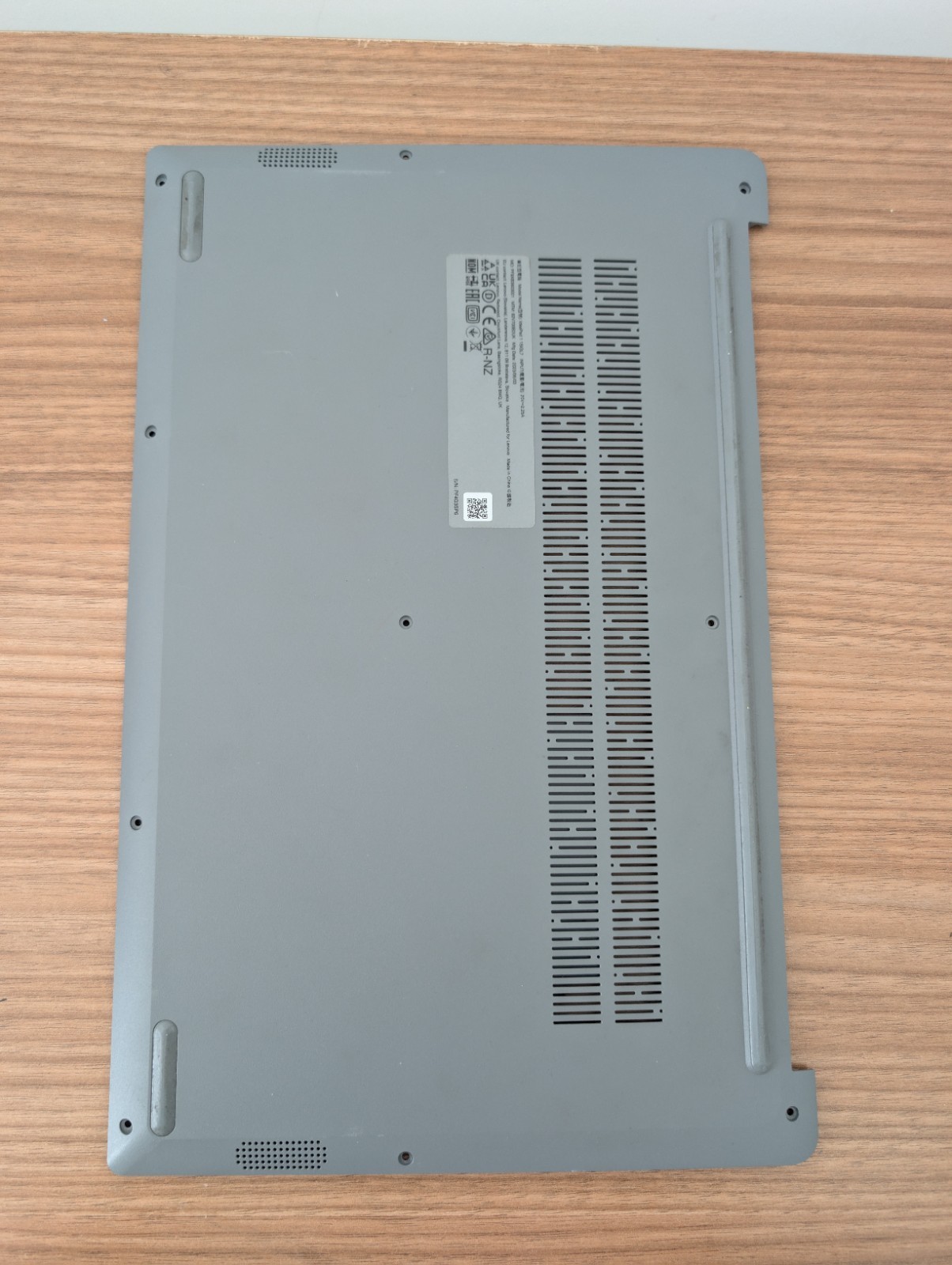 Lenovo Ideapad 1 15IGL7 Base Cover Bottom Lower Case Grey AP2DG000200