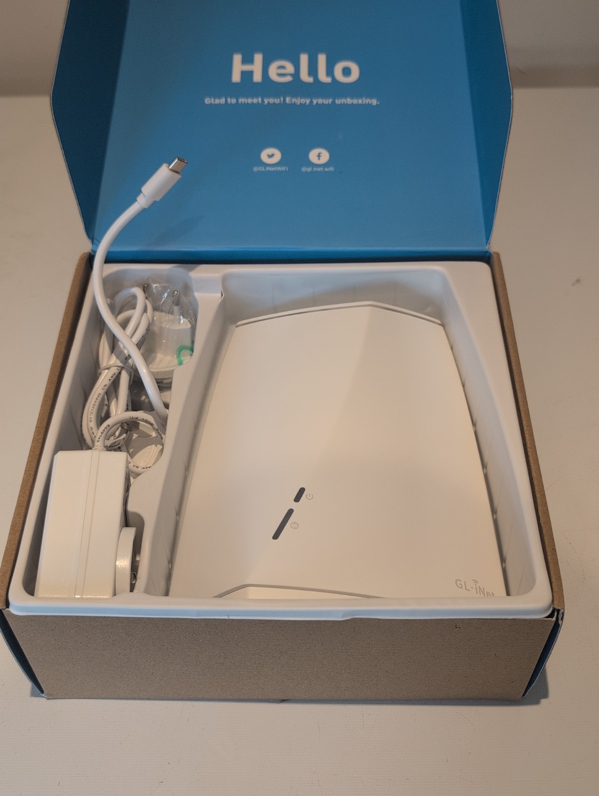 Velica GL-B2200 Intergrated Tri-band Wireless Mesh System