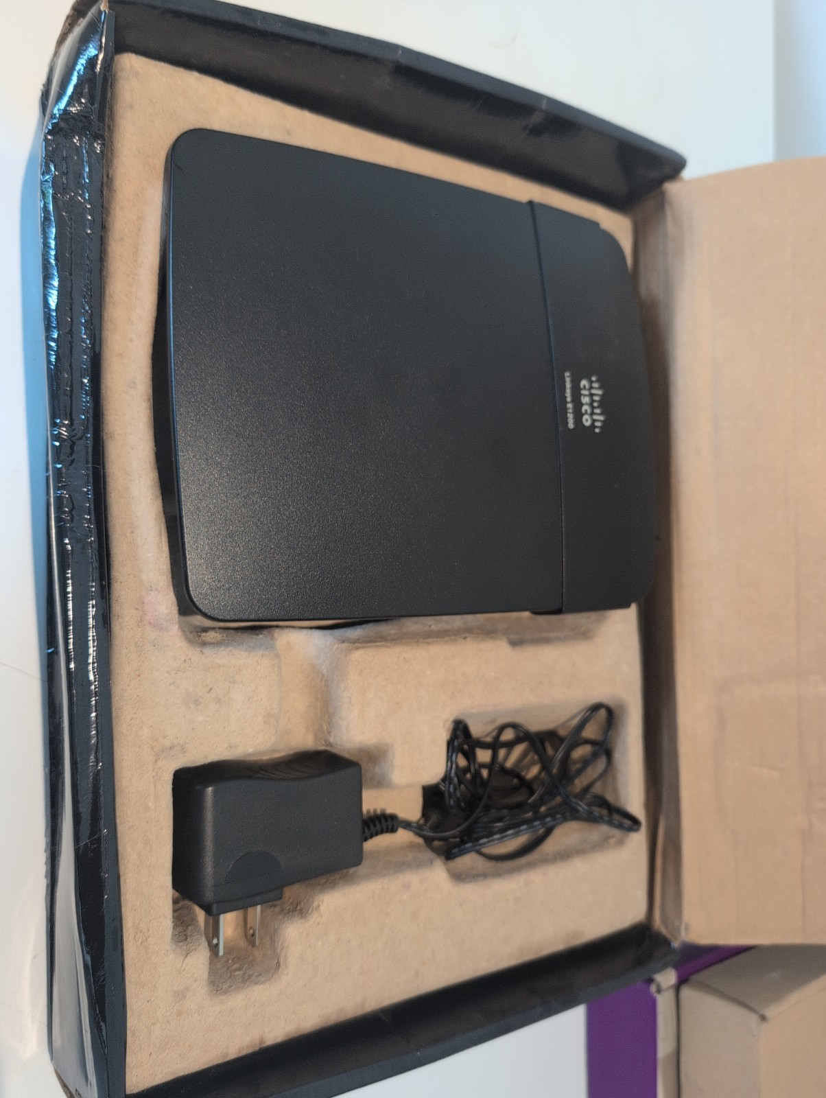 CISCO LINKSYS E1200 WIRELESS-N ROUTER 2.4 GHz 300Mbps