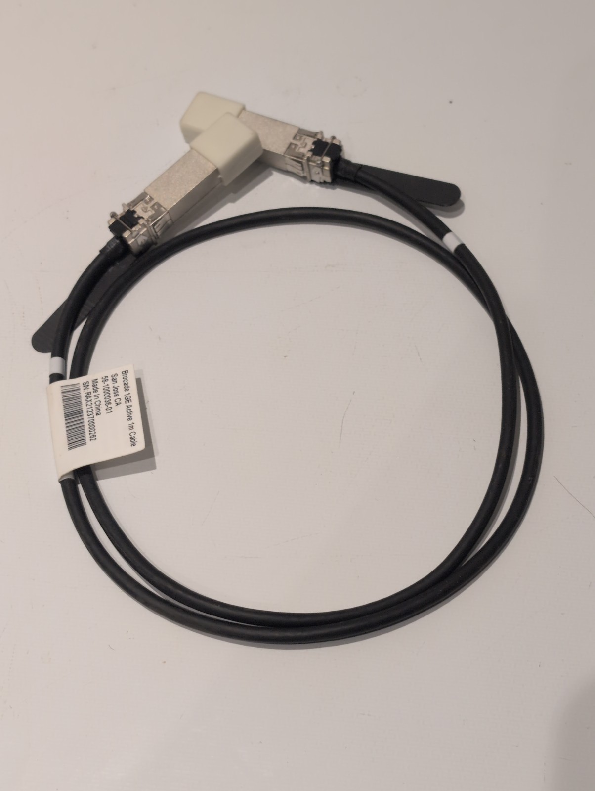 Brocade 58-1000036-01 SFP+ To SFP+ 1Ge Active 1M Copper Twinax Cable