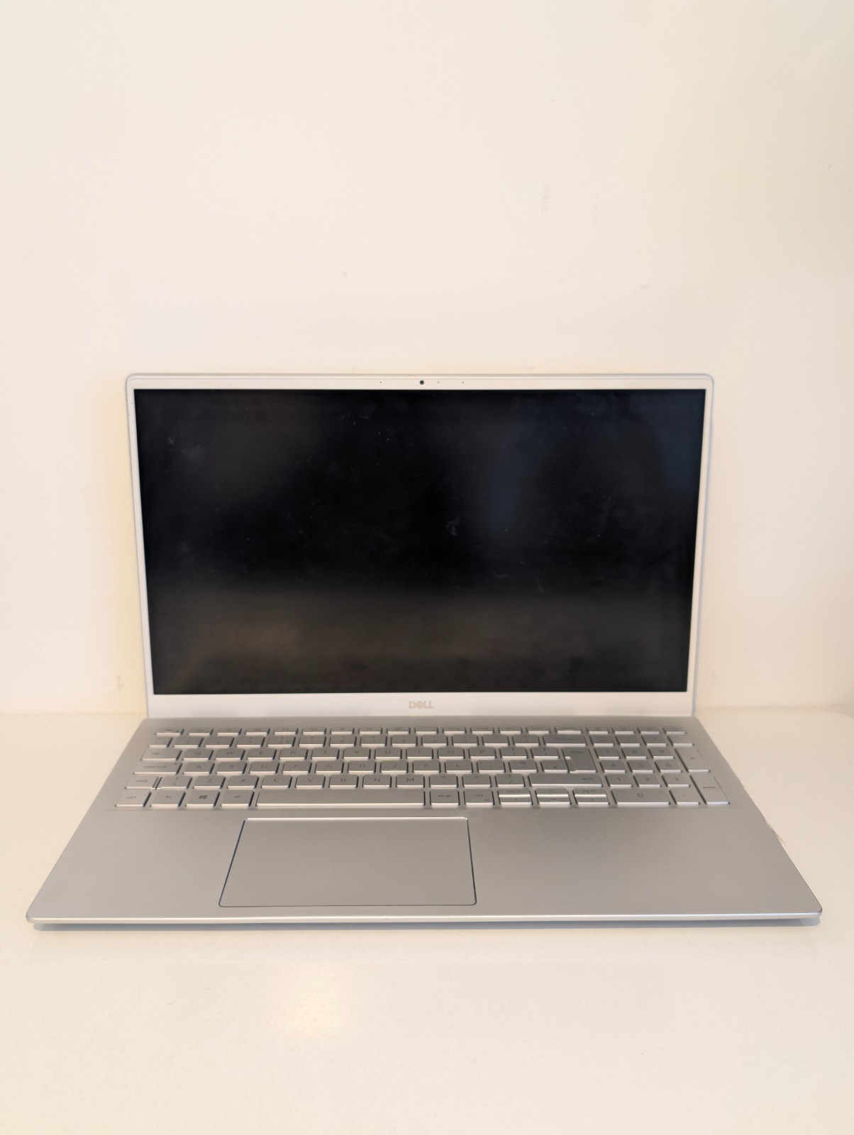 Dell Inspiron 5505 Ryzen 7 4700U 4.2GHz 16GB RAM 512GB SSD 15.6"